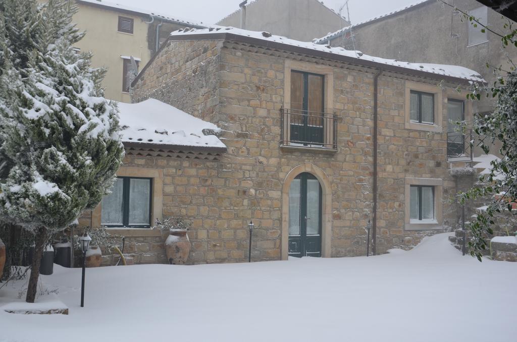 La Carretteria Guest House Mistretta Buitenkant foto