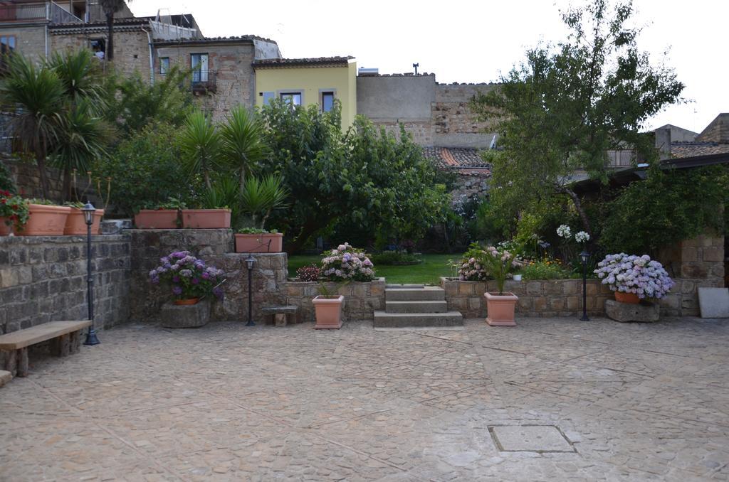 La Carretteria Guest House Mistretta Buitenkant foto
