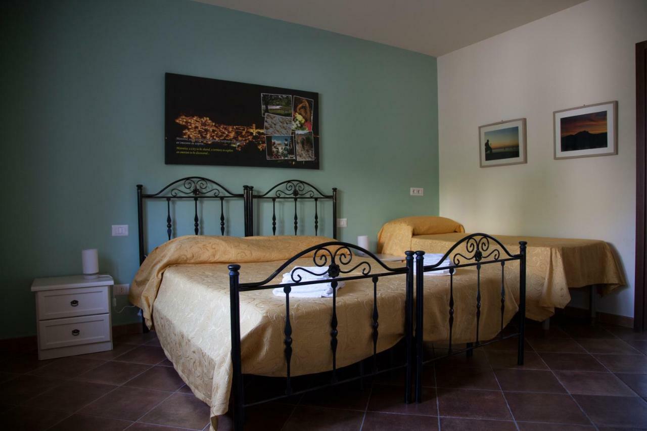 La Carretteria Guest House Mistretta Buitenkant foto