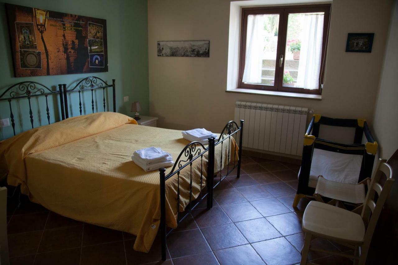 La Carretteria Guest House Mistretta Buitenkant foto